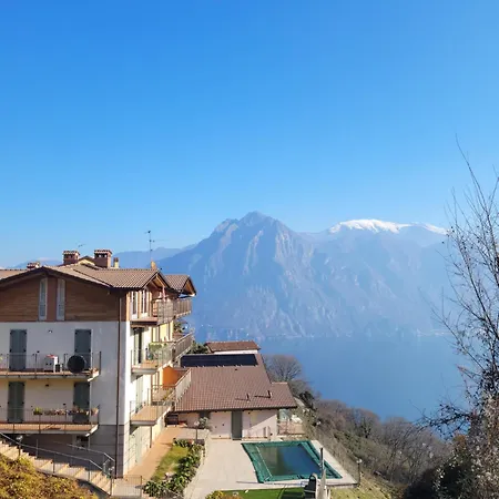 La Bella Vista-panoramic View, Terrace & Swimming Pool Apartment *